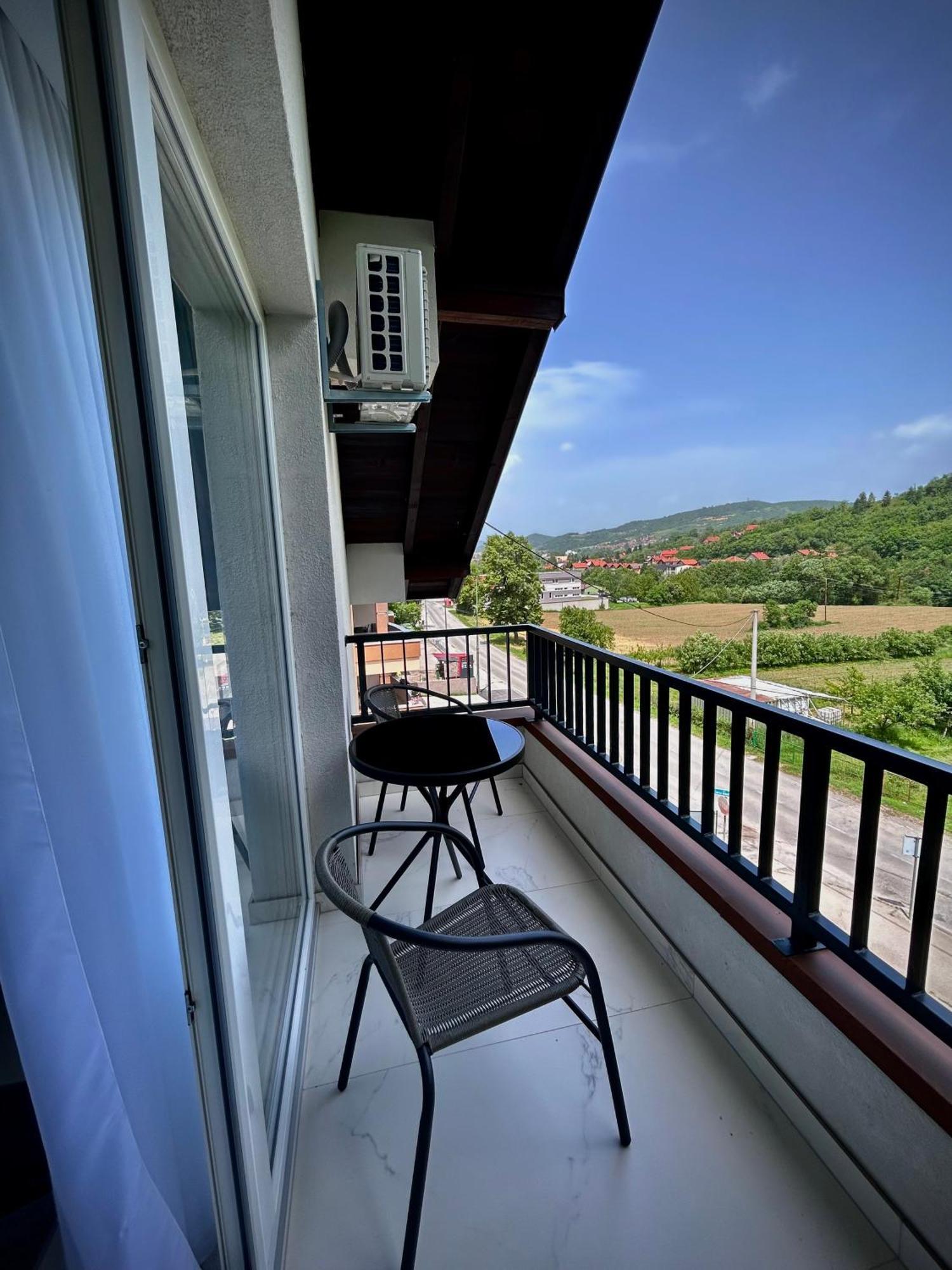 Sunny Corner Apartments Visoko Exterior foto